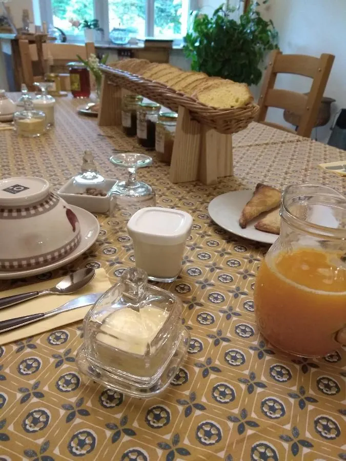 Couette-café La Ferme Les Mamours La Bastide-l'Eveque France
