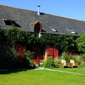 La Maison Jaune à La Janaie , Parigné France